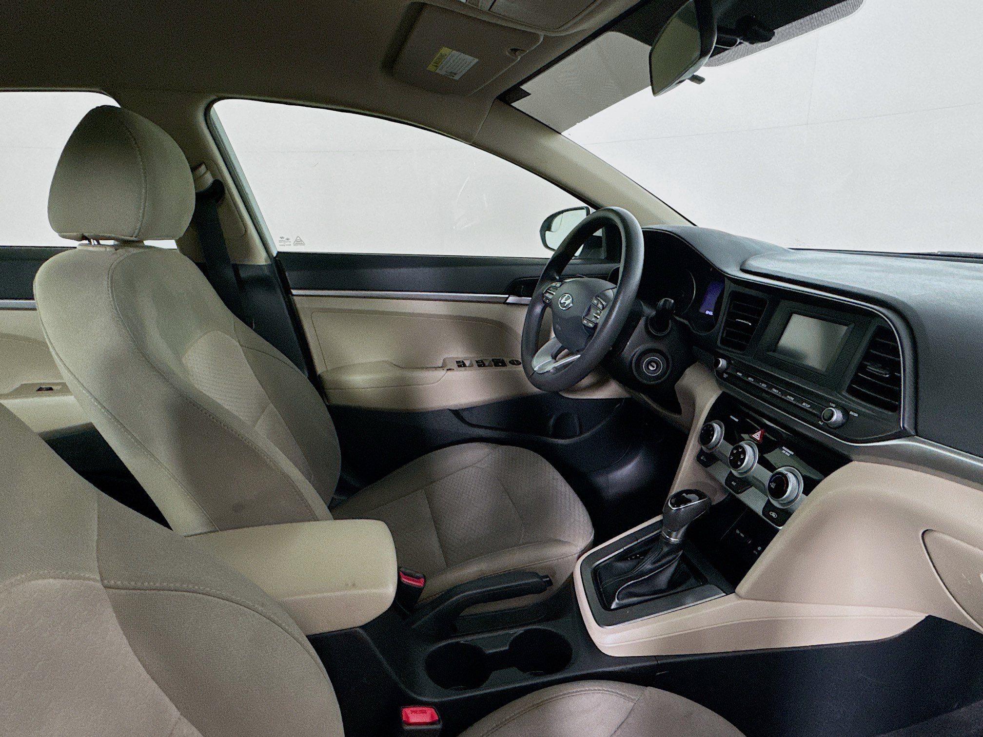 Used 2019 Hyundai Elantra SE FWD image 26