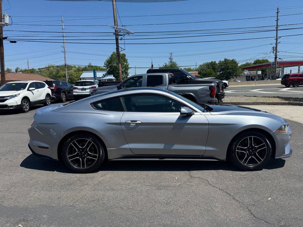 Used 2020 Ford Mustang Premium RWD image 8