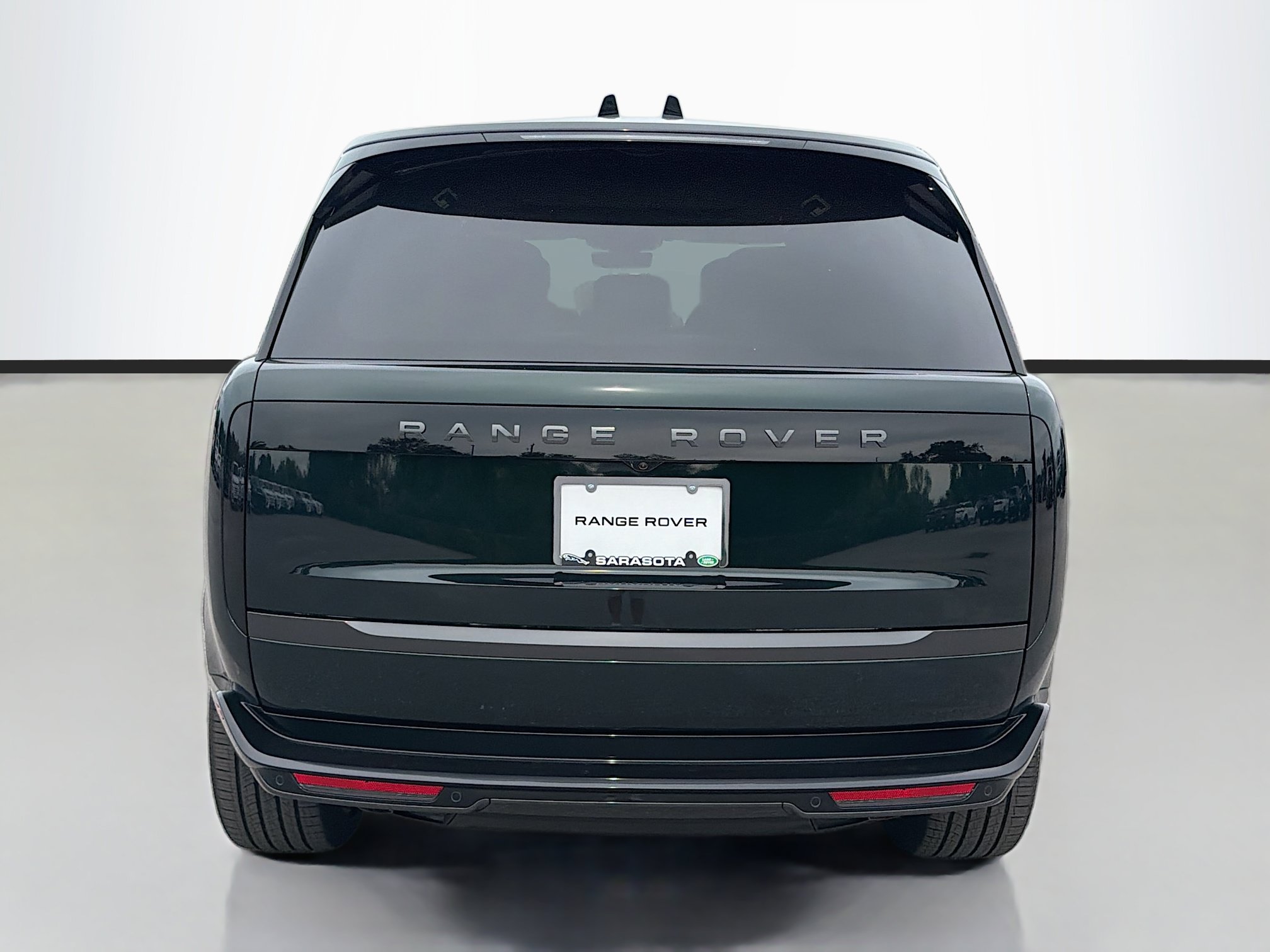 New 2026 Land Rover Range Rover Long Wheelbase Autobiography AWD/4WD image 4