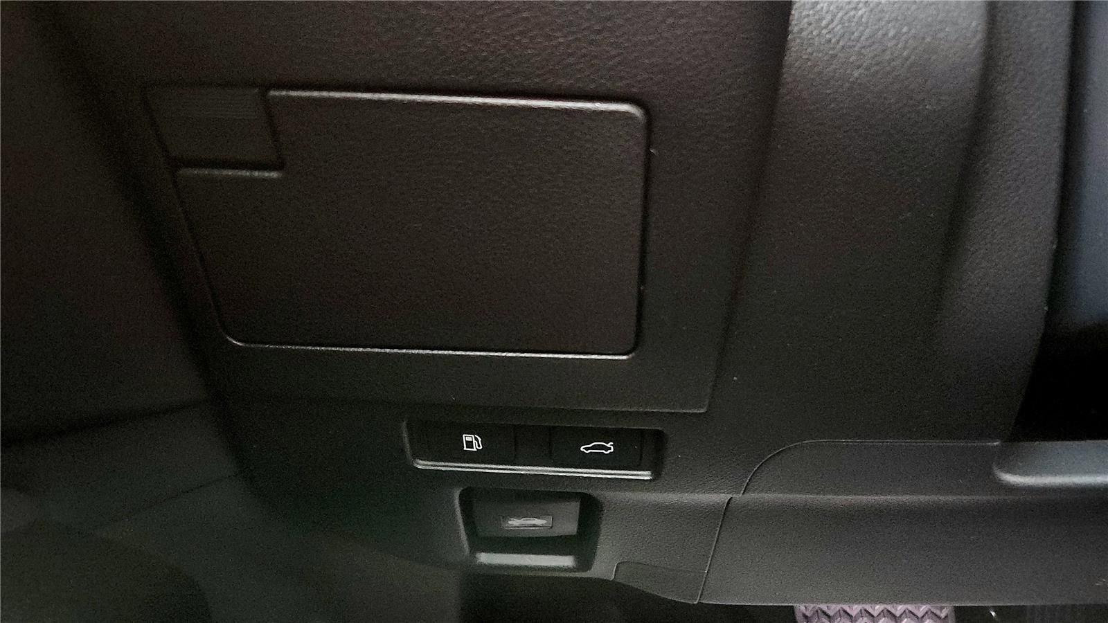 Used 2023 Lexus ES 250 w/ Premium Package image 33