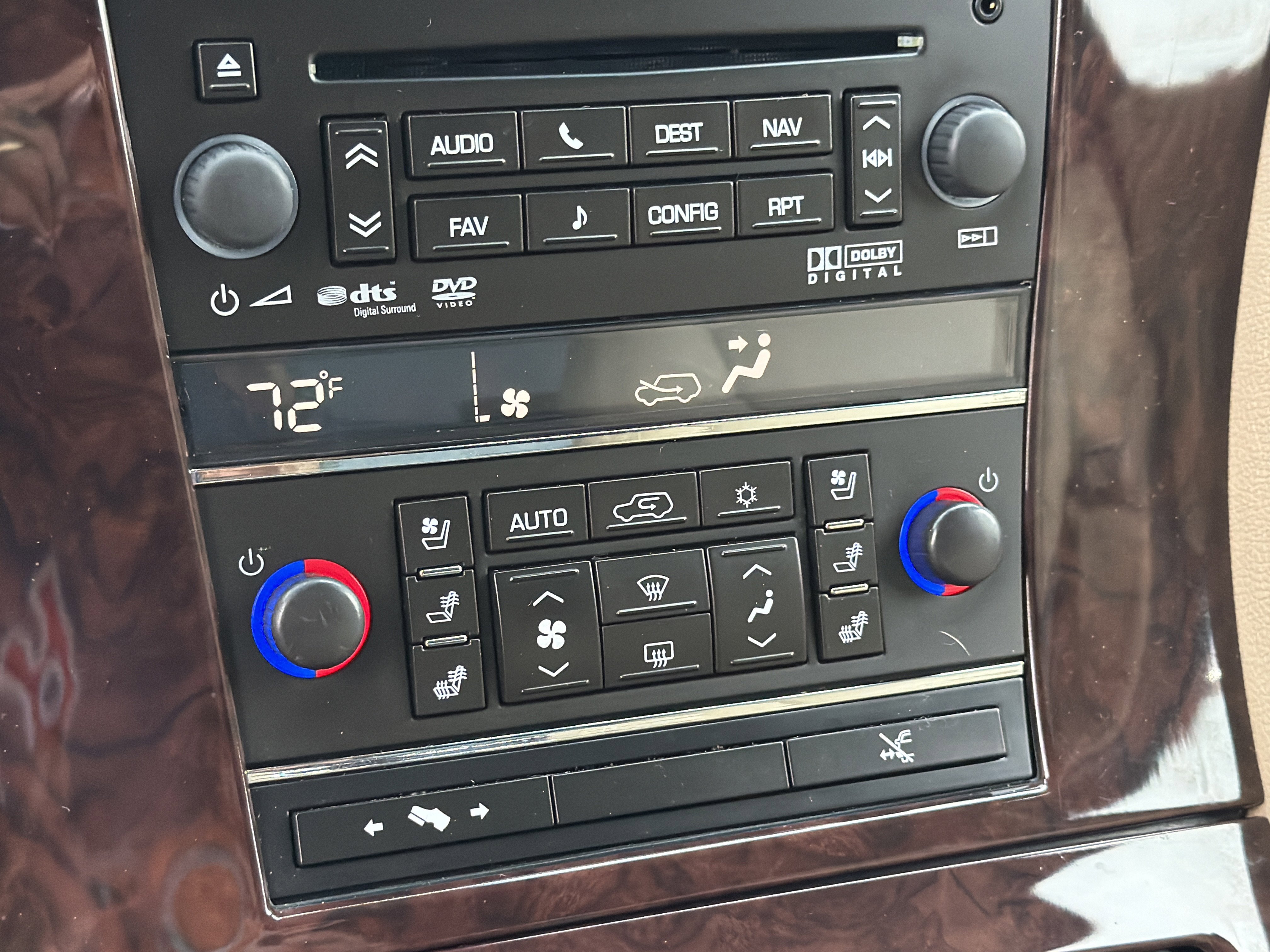 Used 2013 Cadillac Escalade EXT Premium image 34