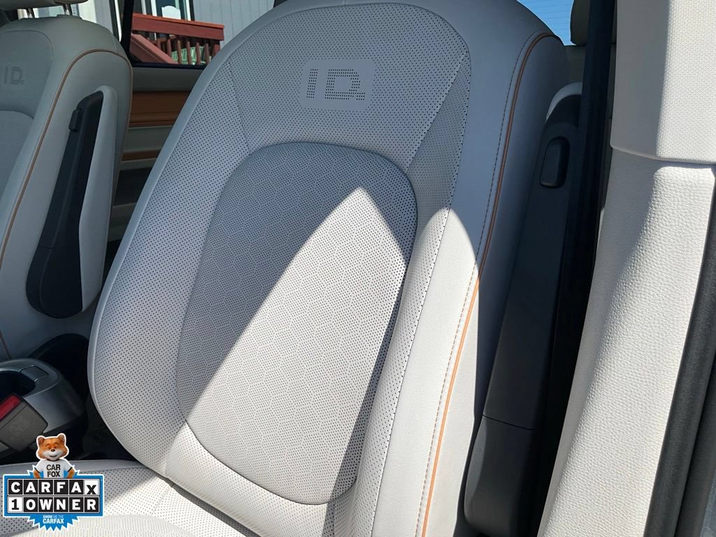 Used 2025 Volkswagen ID. Buzz 1st Edition AWD/4WD image 16