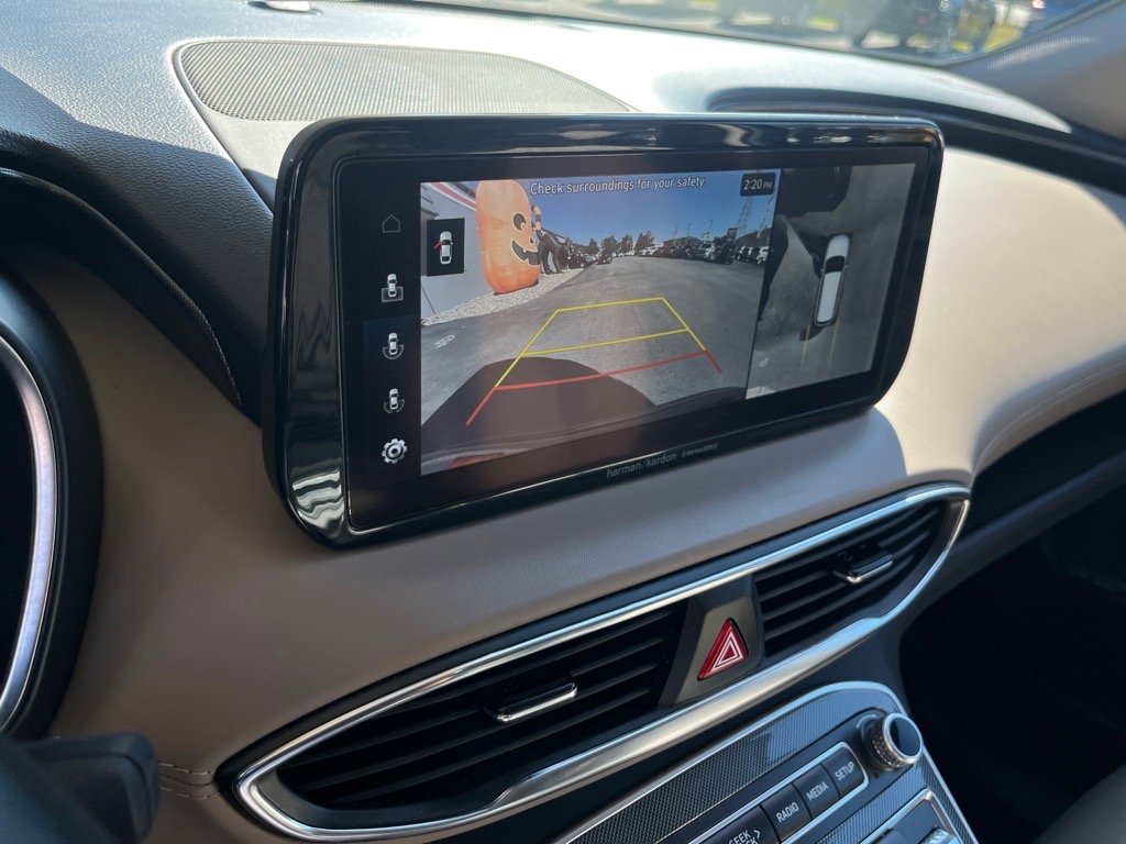 Used 2023 Hyundai Santa Fe SEL w/ Premium Package image 16