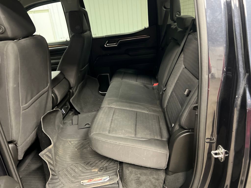 Used 2023 Chevrolet Silverado 1500 LT image 14