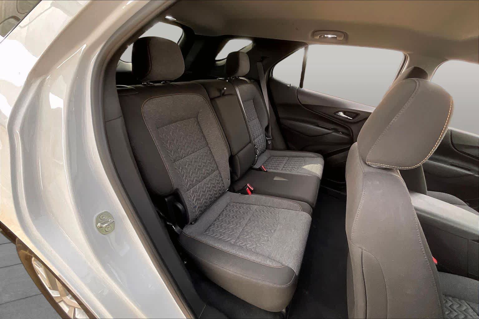 Used 2023 Chevrolet Equinox LT FWD image 19