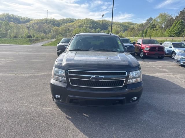 Used 2012 Chevrolet Suburban LT AWD/4WD image 3