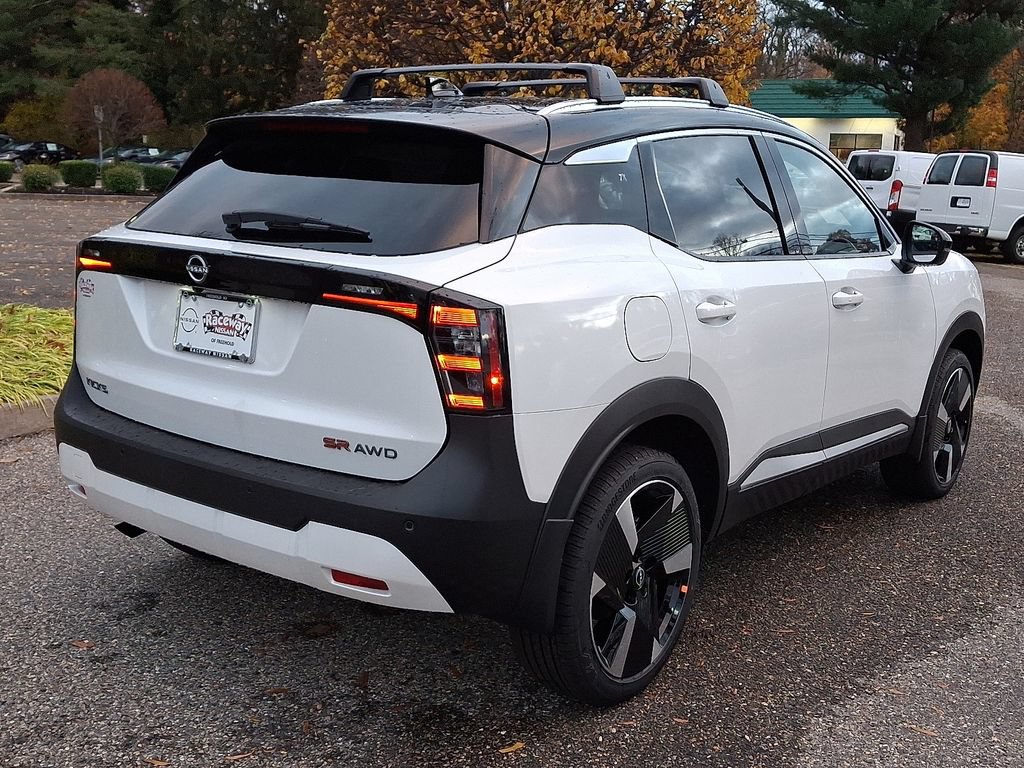 New 2026 Nissan Kicks SR w/ Cold Weather Package AWD/4WD image 5