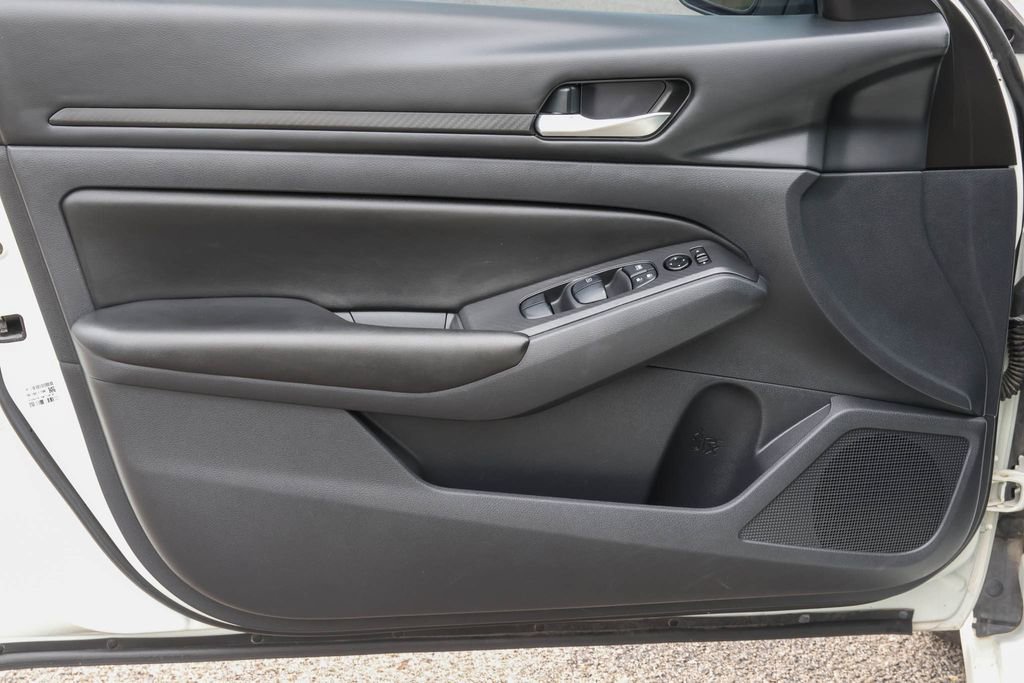 Used 2022 Nissan Altima 2.5 S image 9