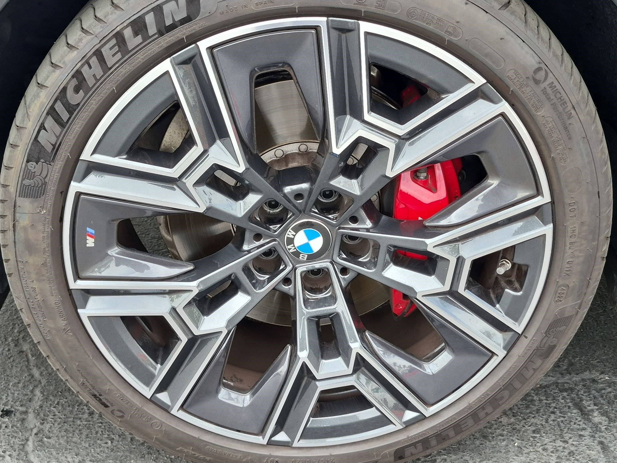 Used 2026 BMW 530i w/ M Sport Package RWD image 13