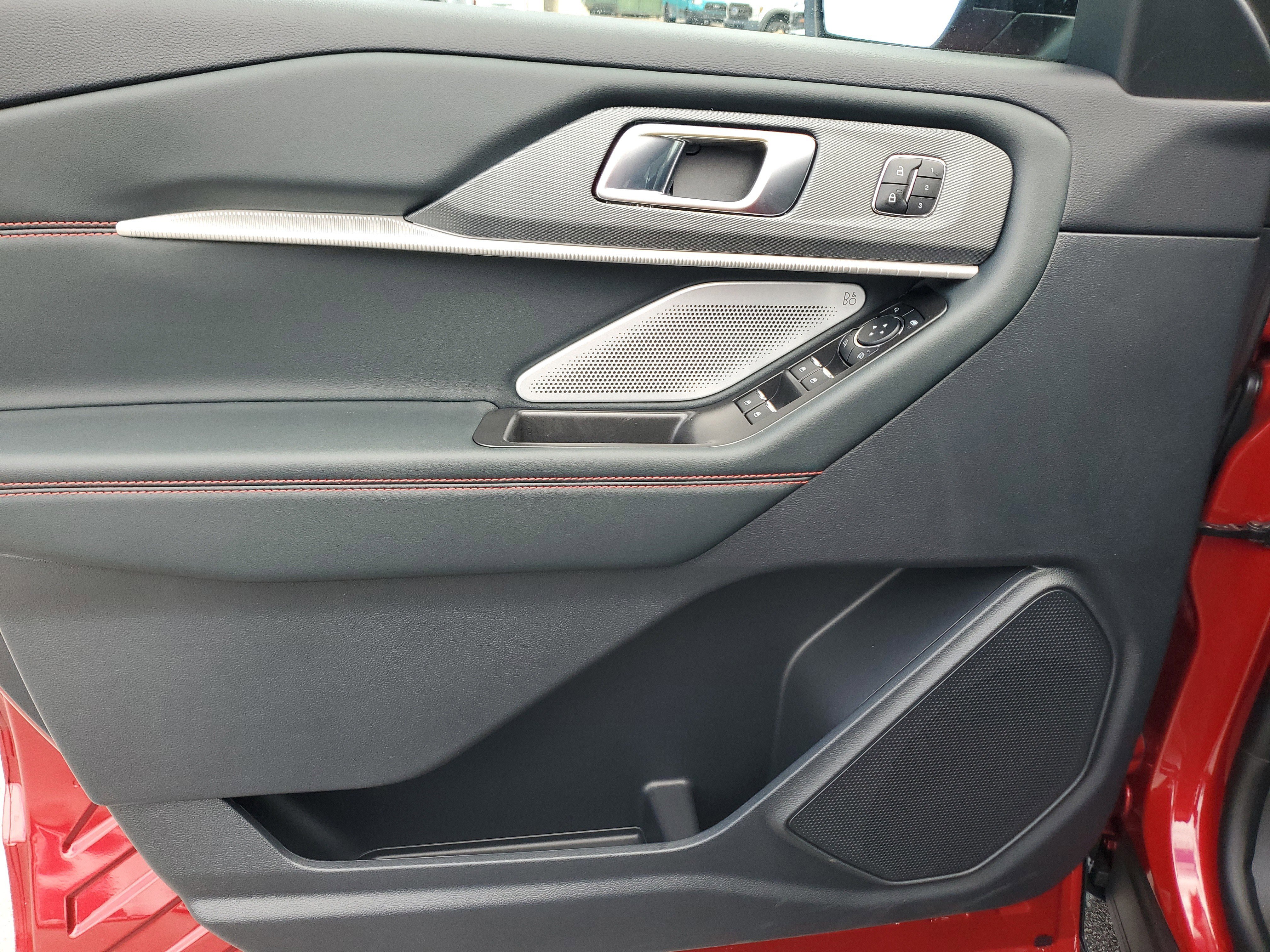 New 2026 Ford Explorer ST w/ Sun And Sound Package image 12