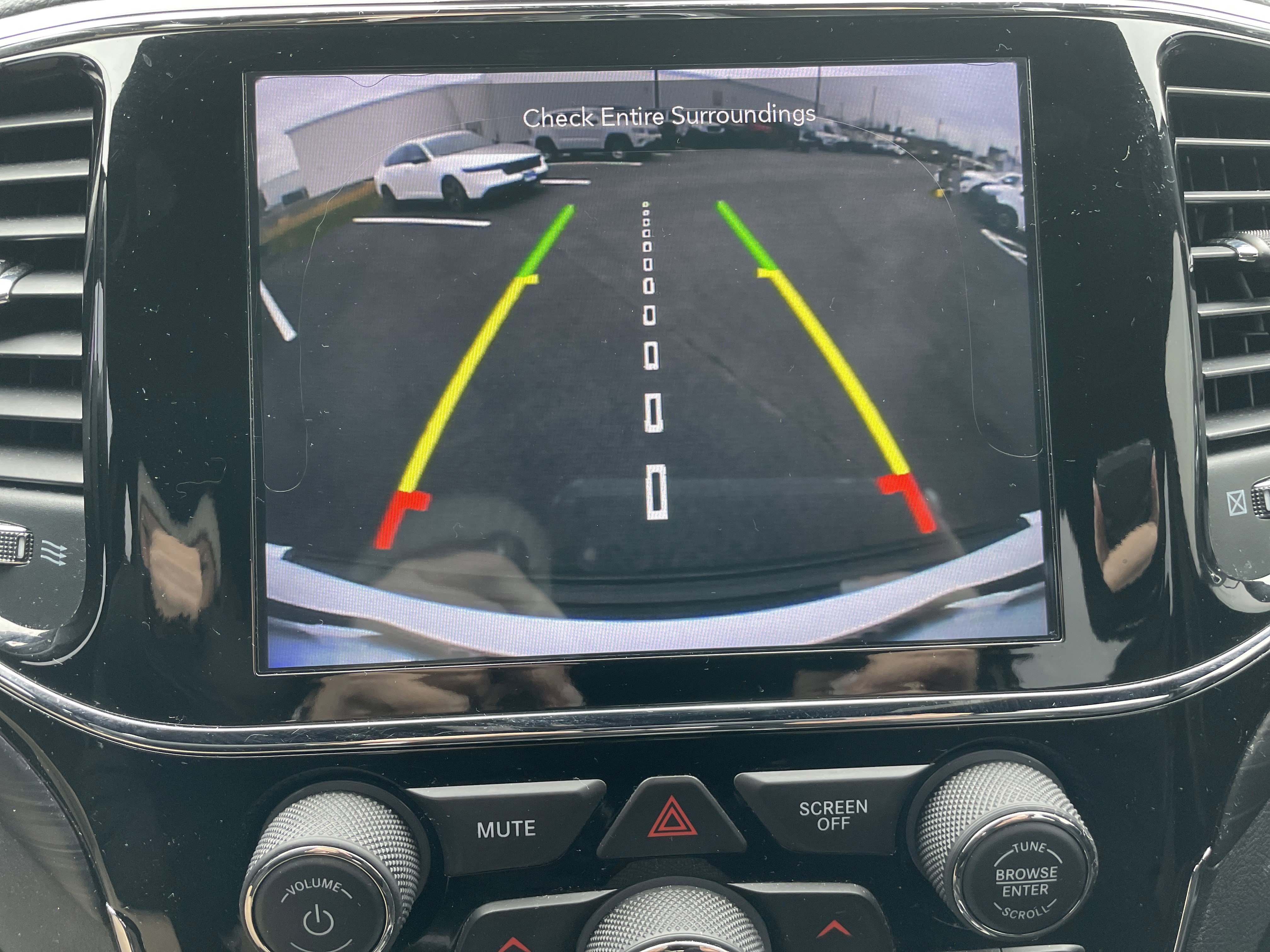 Used 2020 Jeep Grand Cherokee Altitude image 53