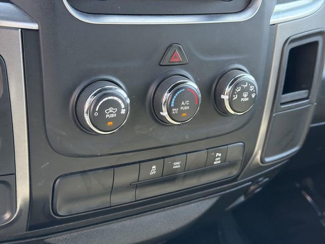 Used 2024 RAM 1500 Classic Warlock RWD image 36