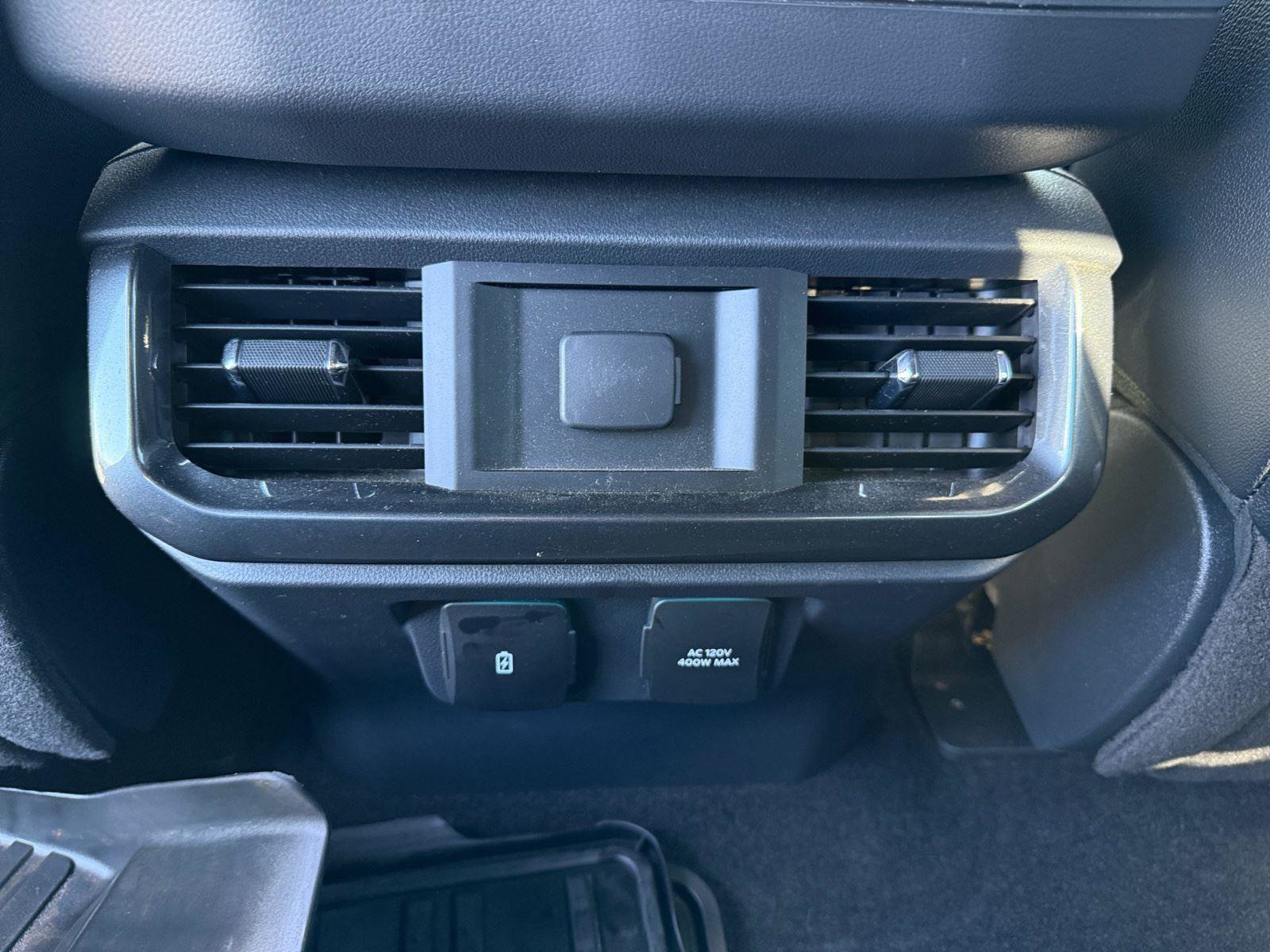 Used 2022 Ford F150 Lariat image 20