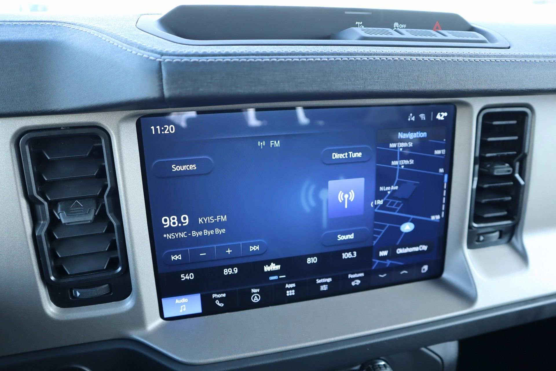 New 2025 Ford Bronco Outer Banks image 5