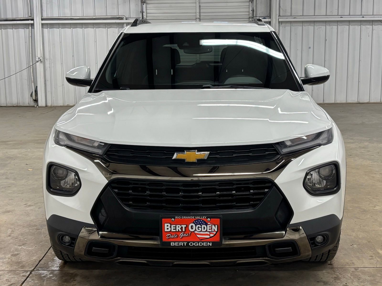 Used 2023 Chevrolet TrailBlazer ACTIV w/ Convenience Package FWD image 2