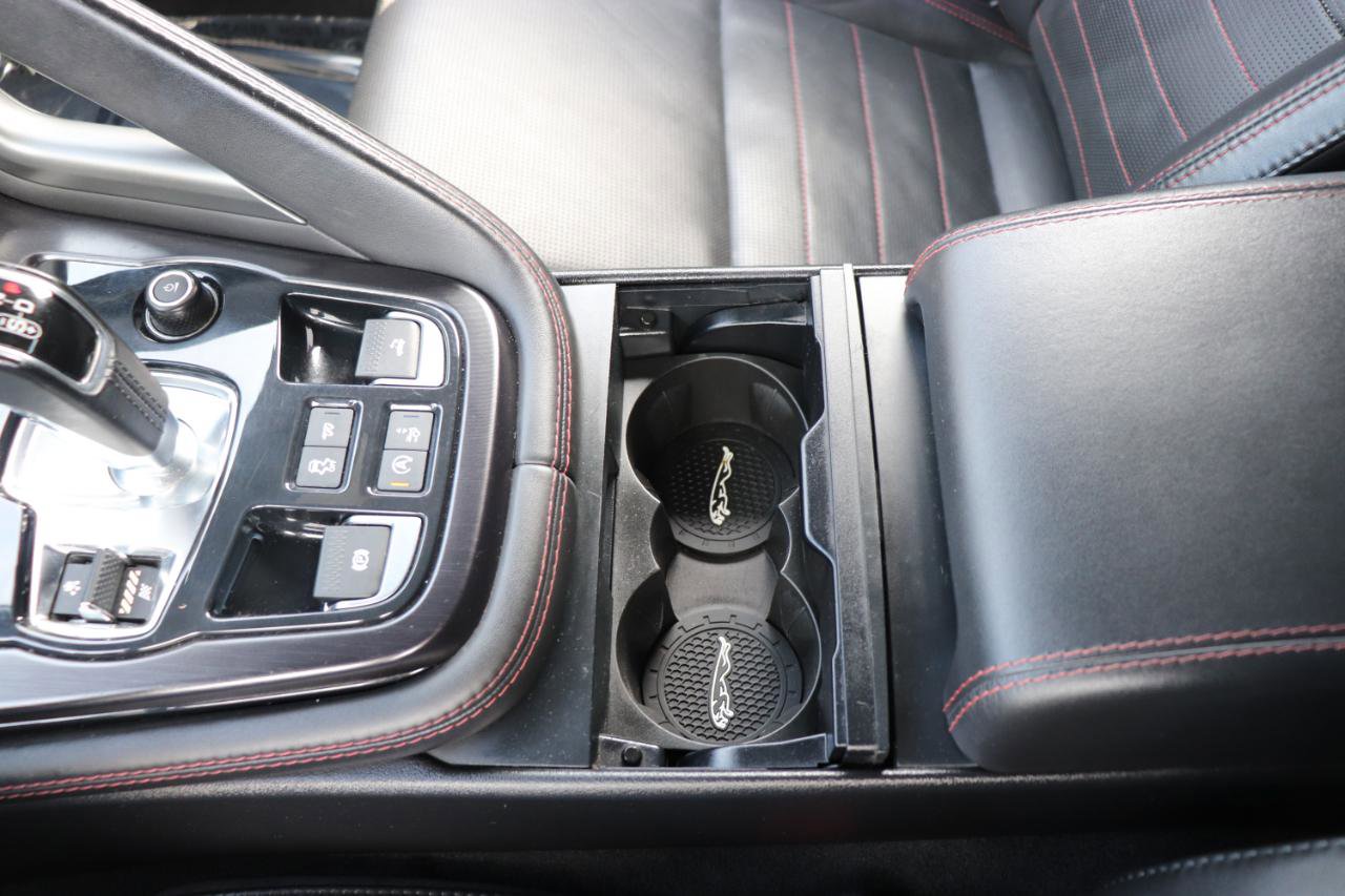 Used 2020 Jaguar F-TYPE Checkered Flag image 34