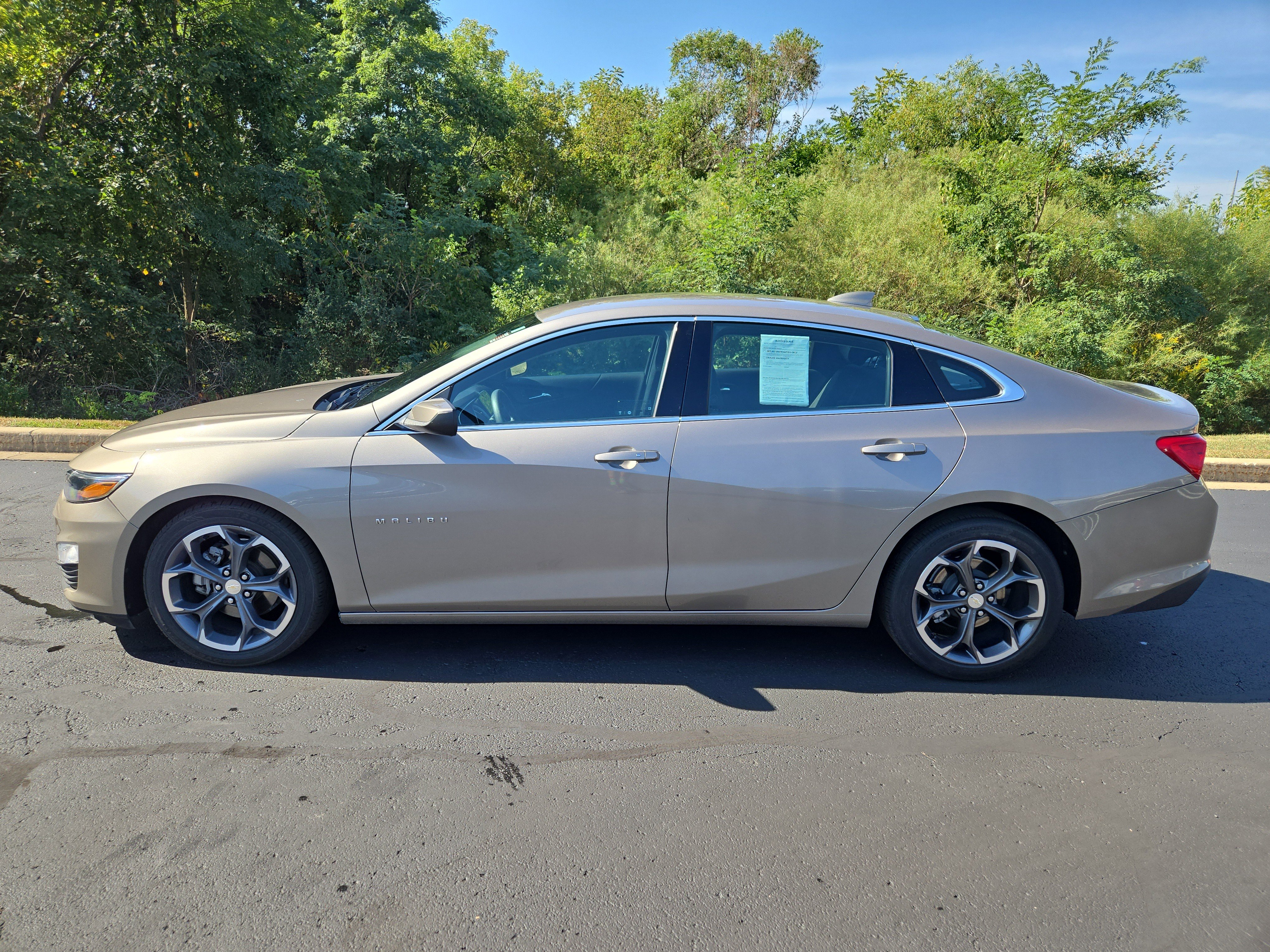 Used 2023 Chevrolet Malibu LT image 5