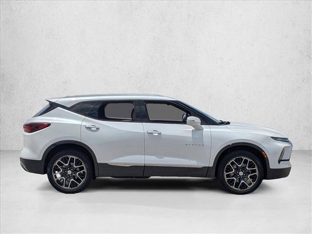 Used 2023 Chevrolet Blazer Premier FWD image 4