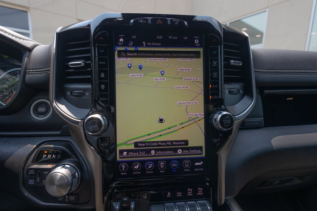 Used 2019 RAM 1500 Laramie AWD/4WD image 32