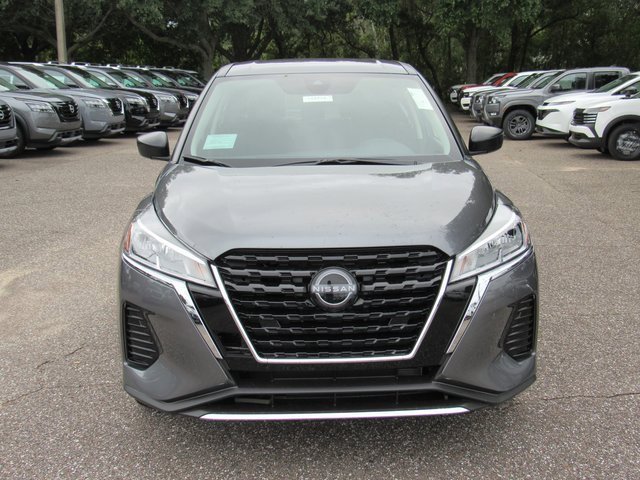 New 2025 Nissan Kicks Play S image 7