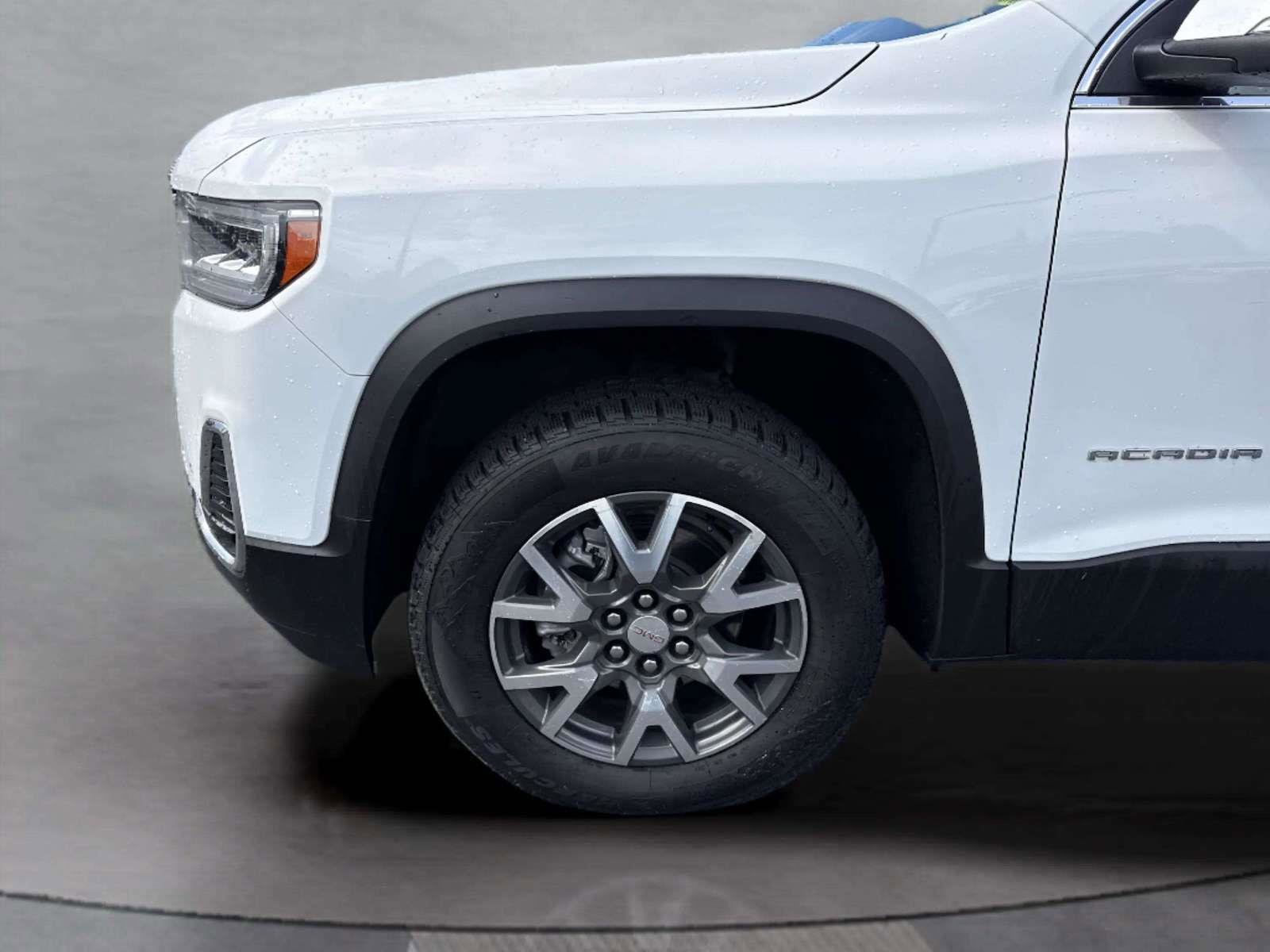 Used 2022 GMC Acadia SLE FWD image 11