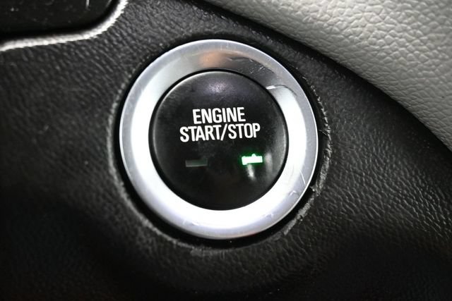 Used 2020 Chevrolet Equinox LS FWD image 22