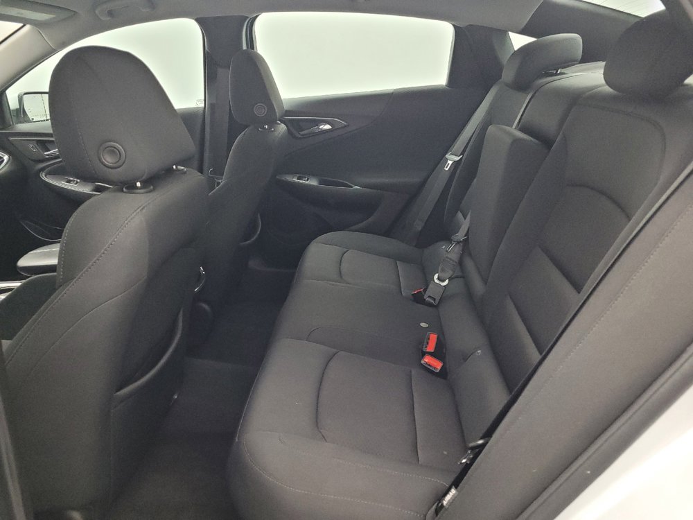Used 2021 Chevrolet Malibu LT FWD image 18