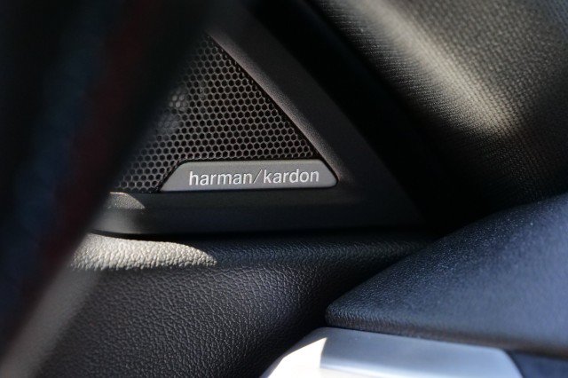 Used 2025 BMW M2 w/ Lighting Package RWD image 32