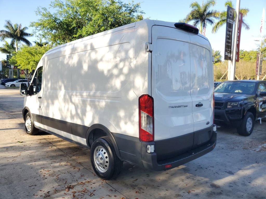 Used 2023 Ford Transit 250 Medium Roof AWD w/ Load Area Protection Package image 4