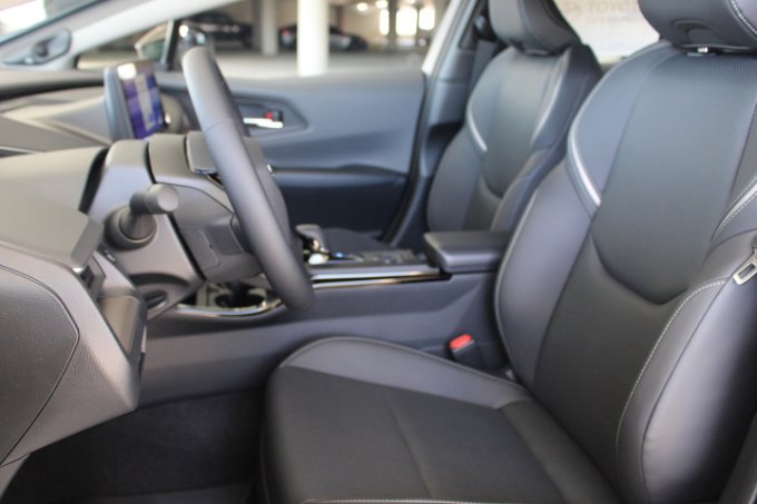 New 2026 Toyota Prius Limited image 10