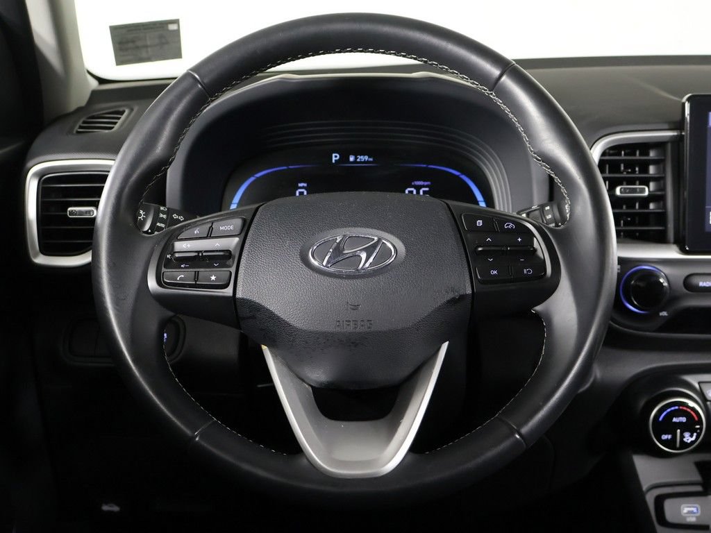 Certified 2024 Hyundai Venue SEL FWD image 33