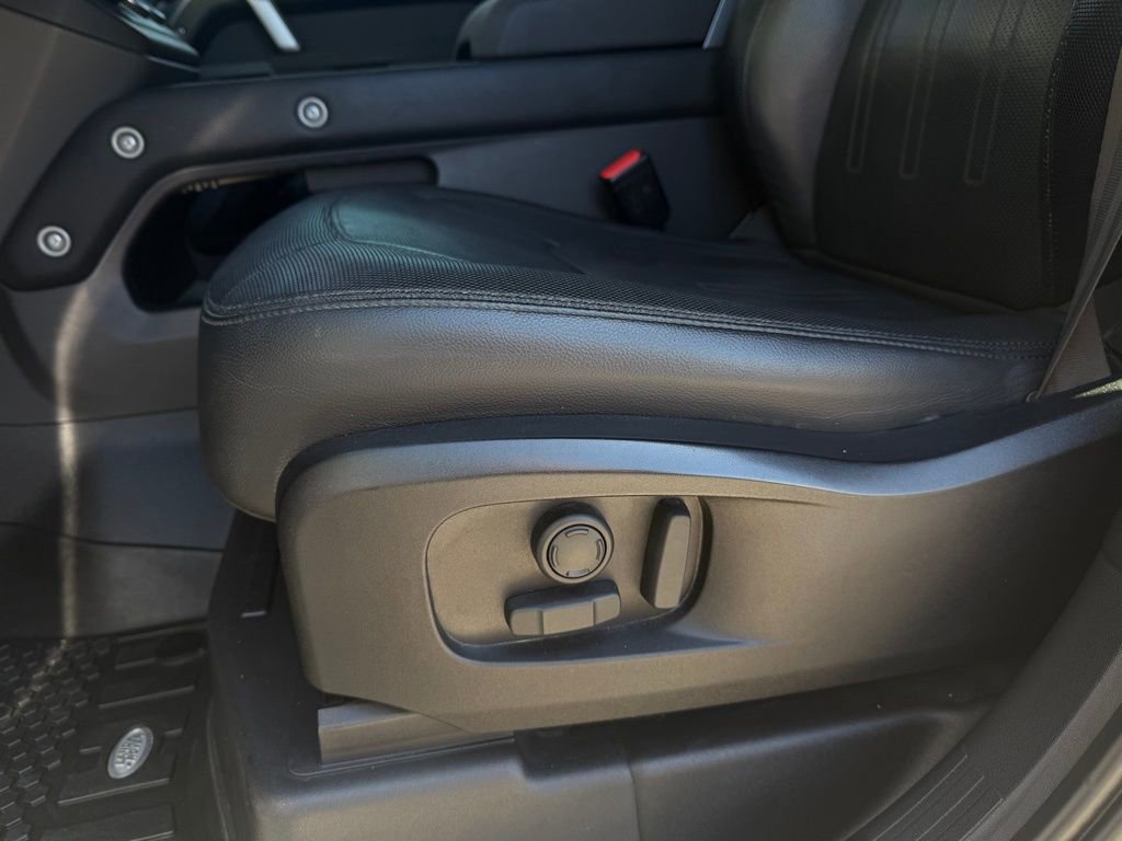 Used 2022 Land Rover Defender 110 X-Dynamic SE image 14