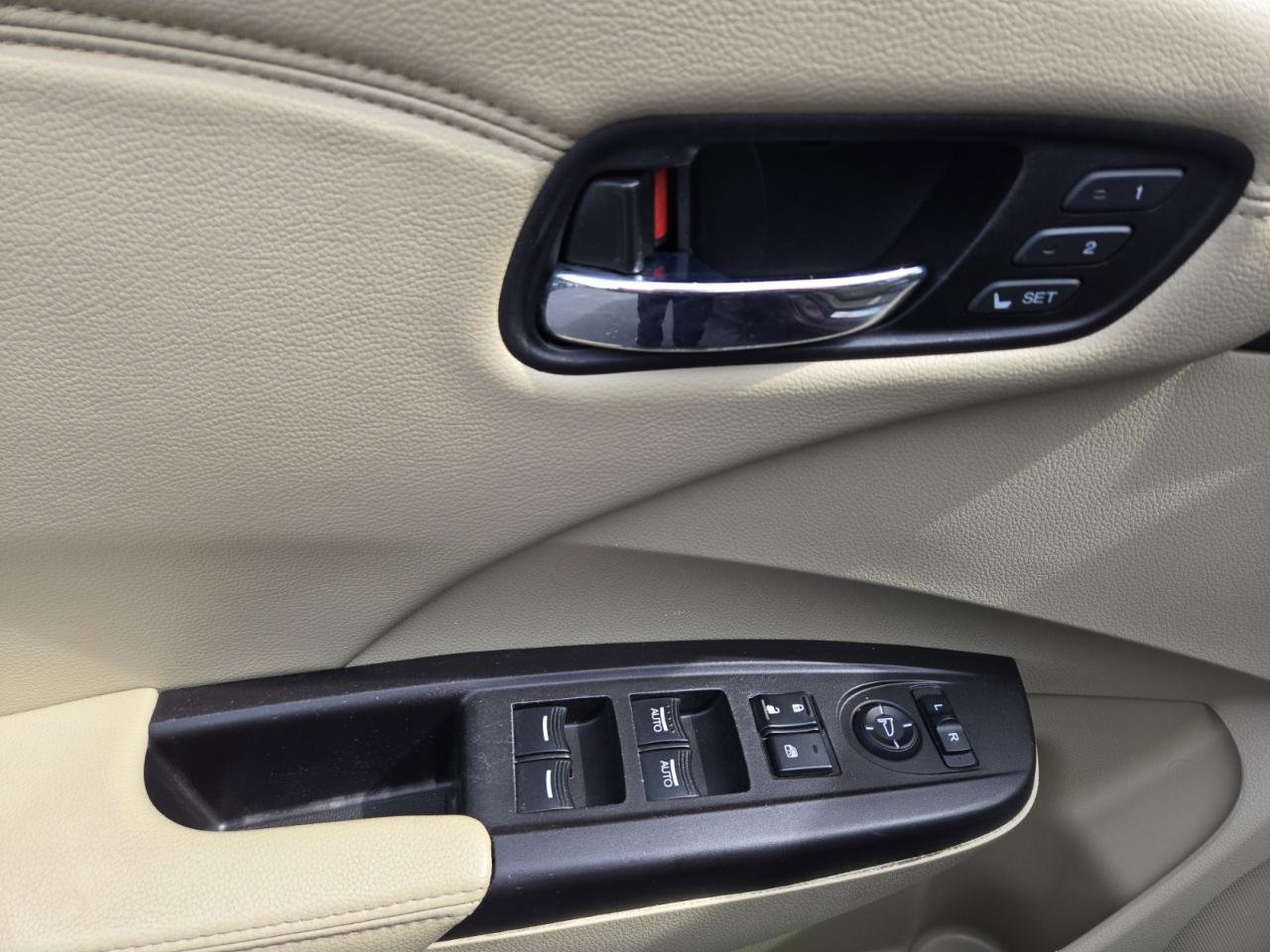 Used 2015 Acura RDX AWD image 17
