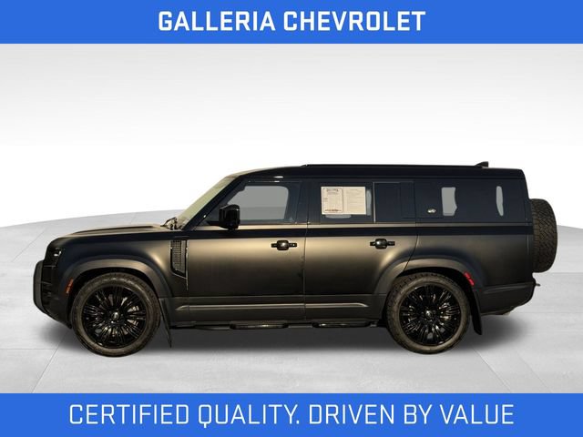 Used 2023 Land Rover Defender 130 SE AWD/4WD image 4