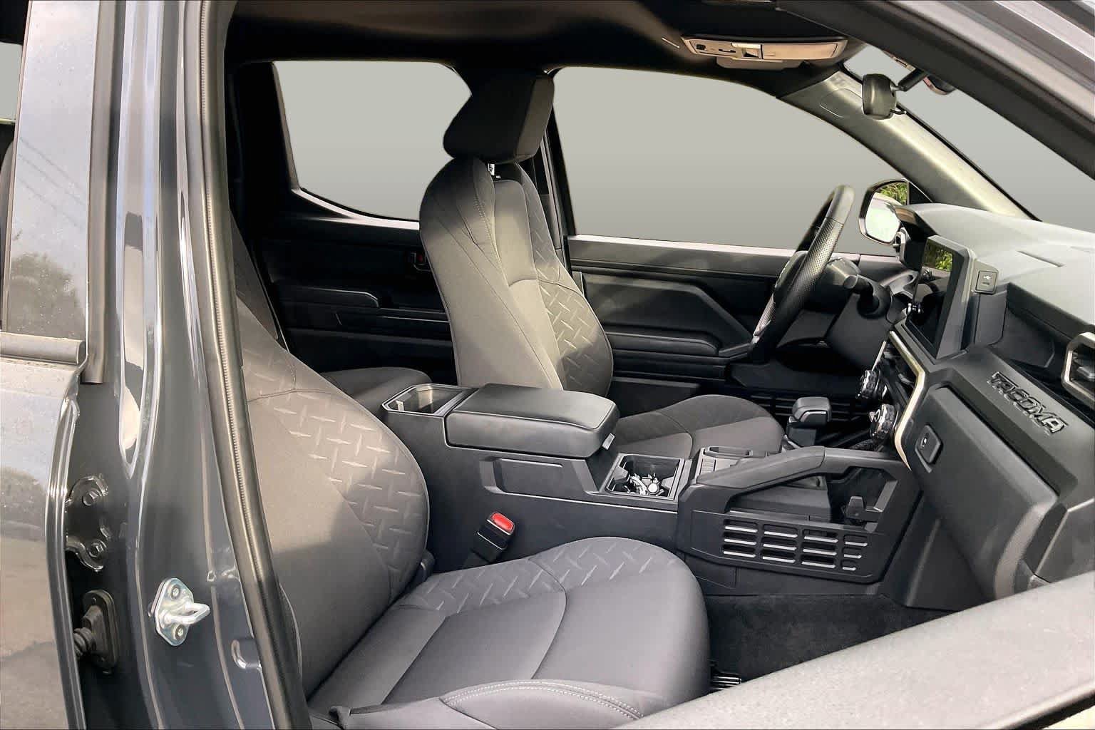 Used 2024 Toyota Tacoma SR RWD image 9