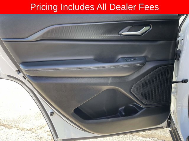 Used 2025 Jeep Grand Cherokee L Laredo AWD/4WD image 16