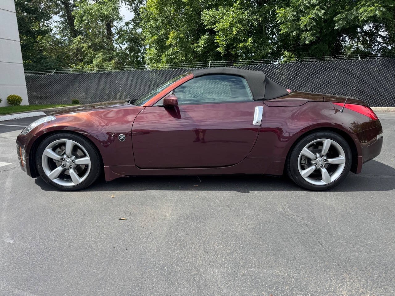 Used 2006 Nissan 350Z Touring RWD image 5