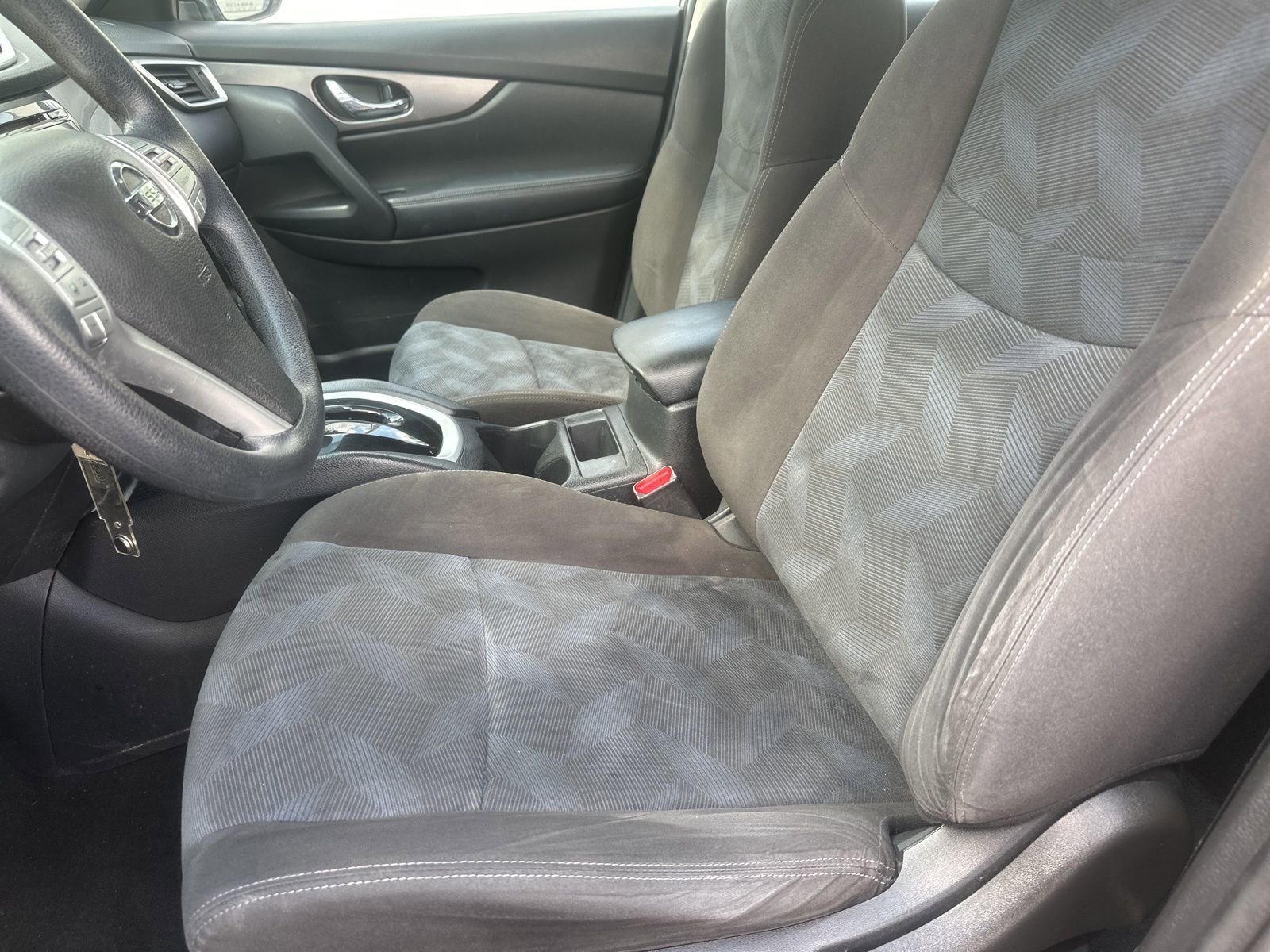 Used 2016 Nissan Rogue S image 13