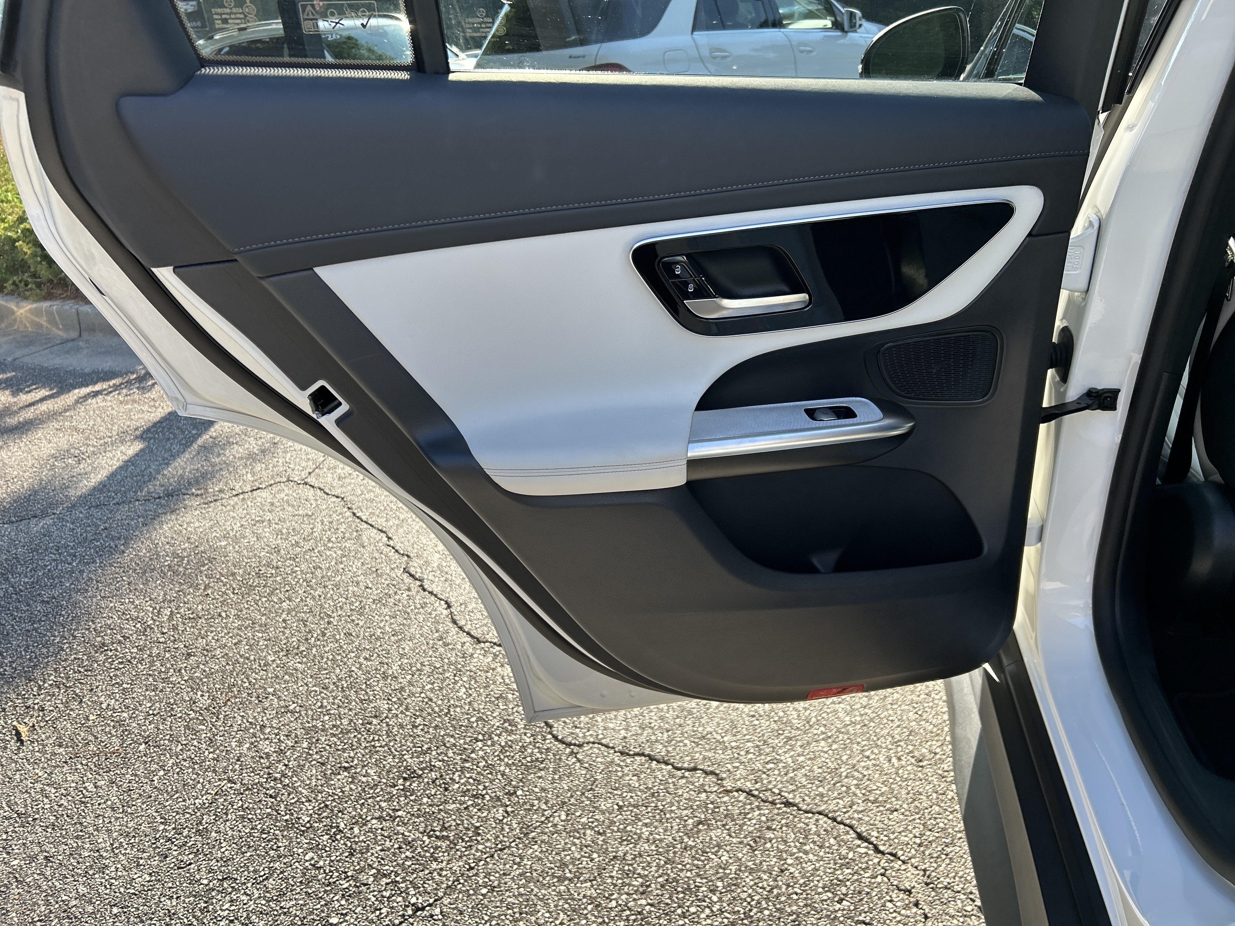 Certified 2024 Mercedes-Benz GLC 300 4MATIC w/ AMG Line image 38