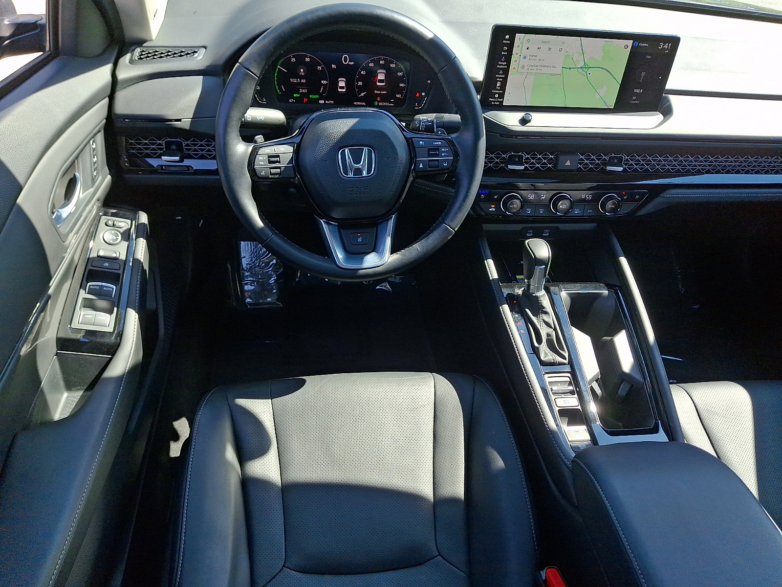 Used 2025 Honda Accord Touring image 11