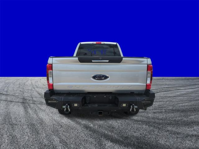 Used 2018 Ford F250 Lariat w/ Lariat Value Package AWD/4WD image 5