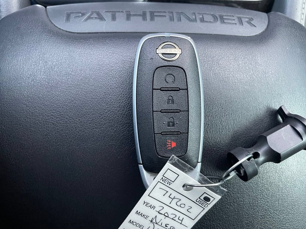 Certified 2024 Nissan Pathfinder SV FWD image 19