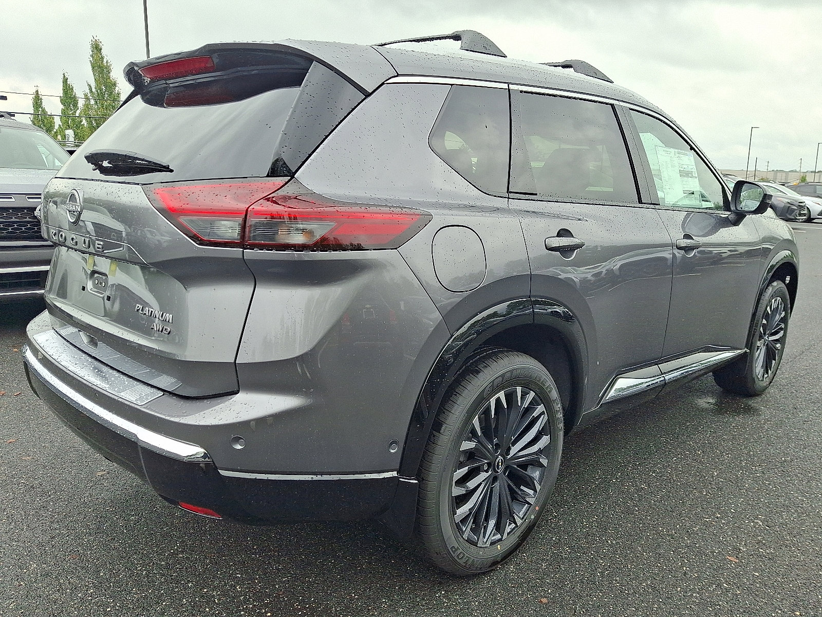 New 2026 Nissan Rogue Platinum image 4