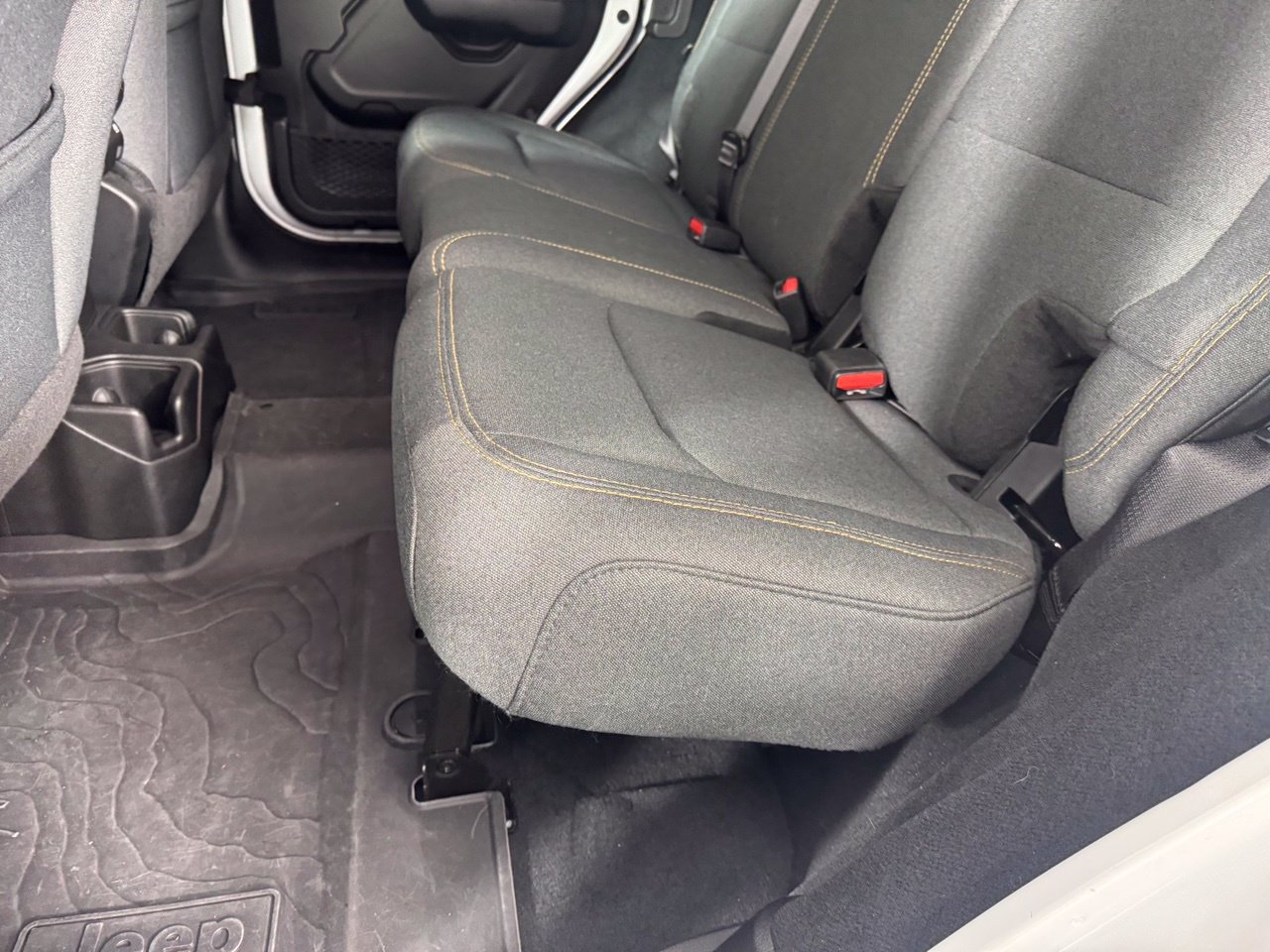 Used 2024 Jeep Wrangler Unlimited Sport AWD/4WD image 27