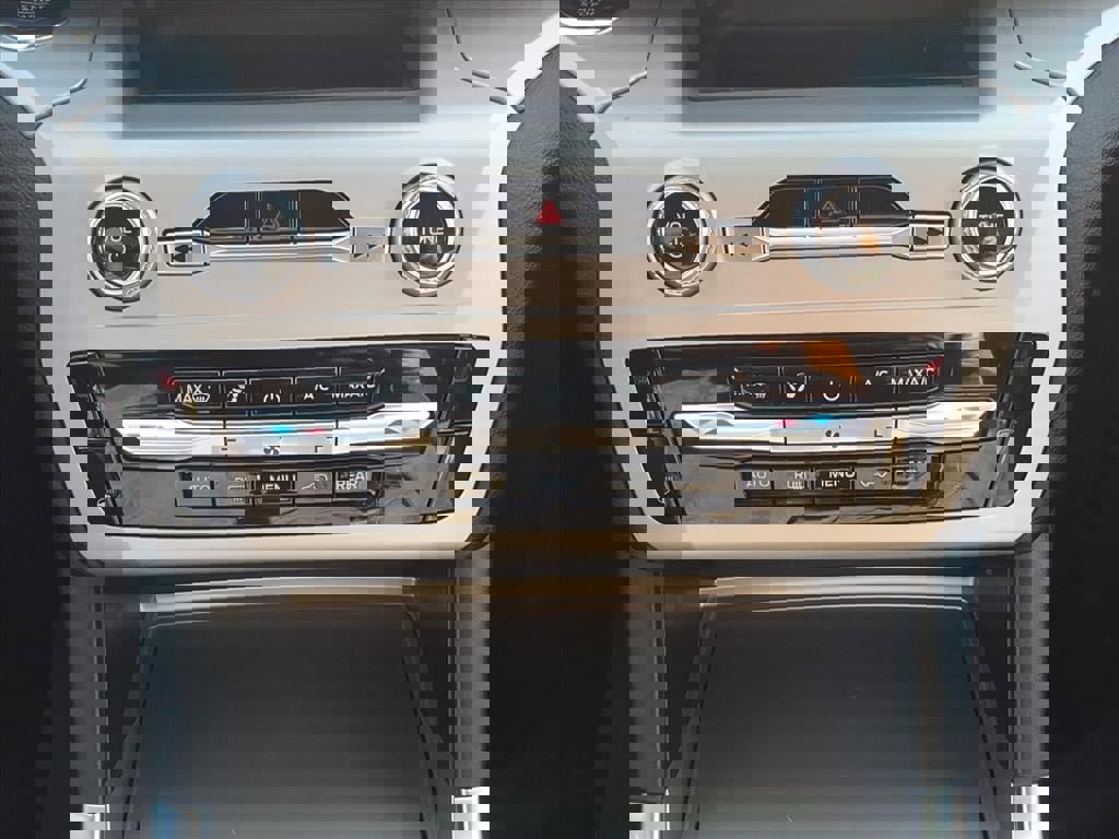 Certified 2023 Ford Explorer XLT w/ Equipment Group 202A image 29