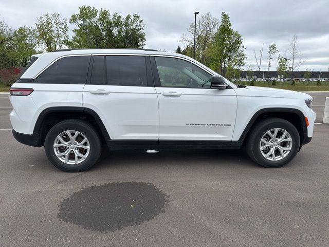 Certified 2023 Jeep Grand Cherokee Limited AWD/4WD image 7