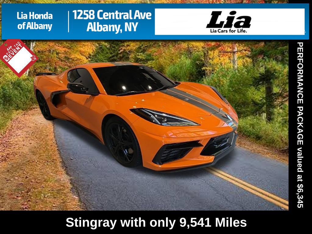 Used 2022 Chevrolet Corvette Stingray Preferred Cpe w/ Z51 Performance Package RWD image 1