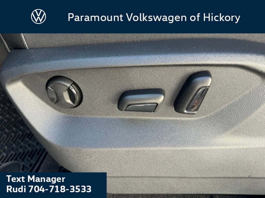 New 2026 Volkswagen Atlas SE image 6