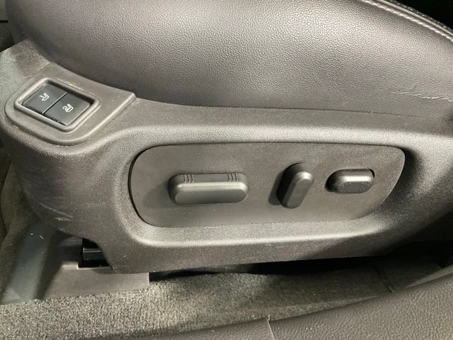 Used 2017 Ford Taurus Limited AWD/4WD image 25