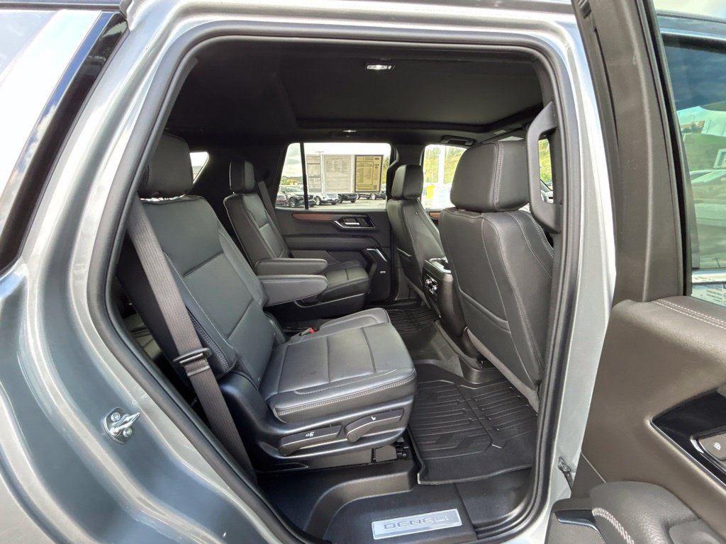 Used 2026 GMC Yukon Denali w/ Sun & Power Step Package AWD/4WD image 54